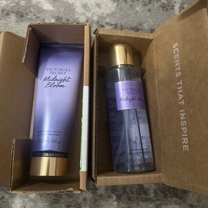 BODY FRAGRANCE
Body Mist and lotion Midnight blooms  set